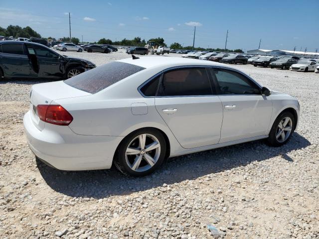 Photo 3 from auction – 2012 VOLKSWAGEN PASSAT SE with VIN 1VWBH7A39CC021402