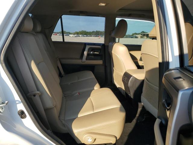Photo 11 from auction – 2015 TOYOTA 4RUNNER SR with VIN JTEBU5JR9F5227928