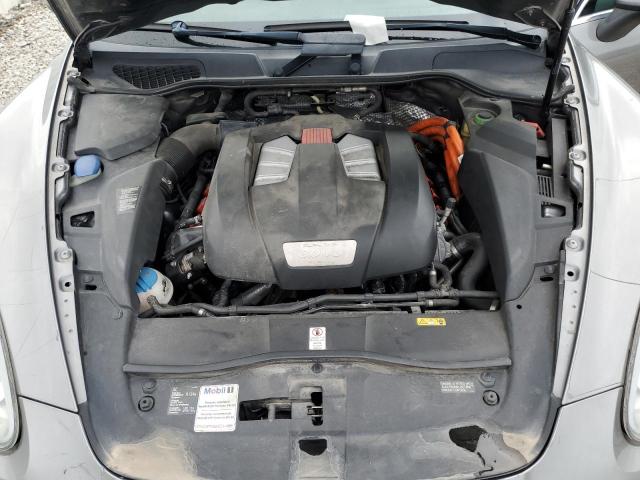 Photo 12 from auction – 2011 PORSCHE CAYENNE S with VIN WP1AE2A28BLA91228