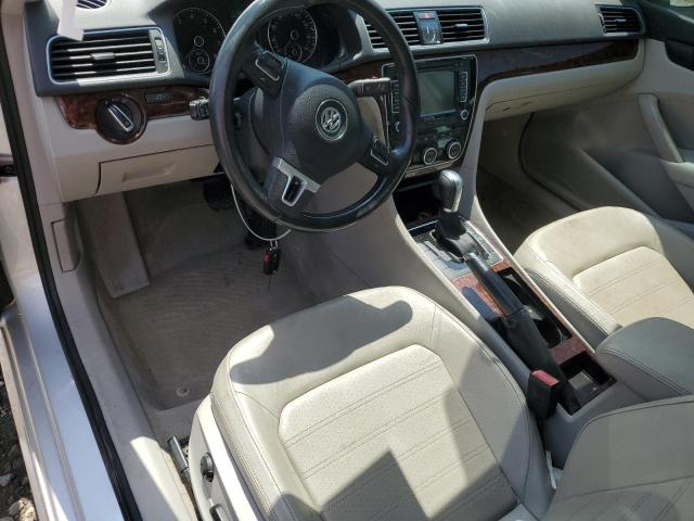 Photo 8 from auction – 2012 VOLKSWAGEN PASSAT SEL with VIN 1VWCH7A34CC056384