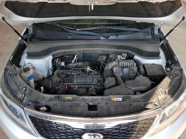 Photo 12 from auction – 2014 KIA SORENTO LX with VIN 5XYKT3A69EG520199