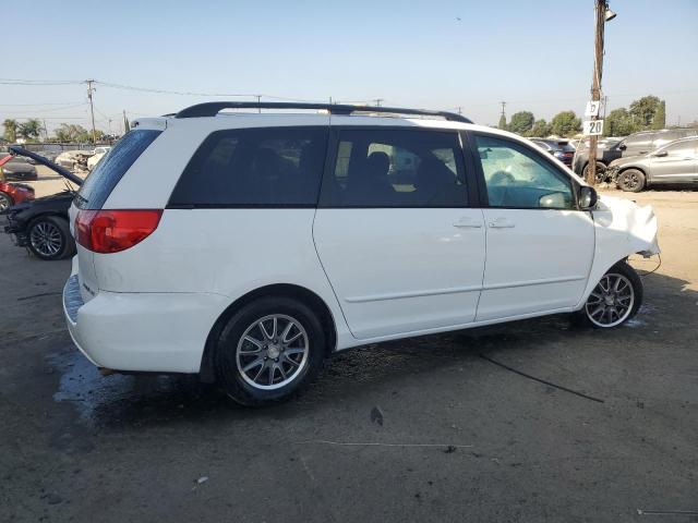 Photo 3 from auction – 2010 TOYOTA SIENNA CE with VIN 5TDKK4CC7AS305476