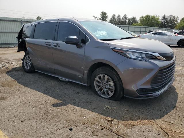 Photo 4 from auction – 2021 TOYOTA SIENNA LE with VIN 5TDKRKEC5MS017683