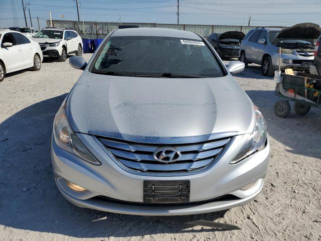 Photo 5 from auction – 2013 HYUNDAI SONATA SE with VIN 5NPEC4AC5DH511158