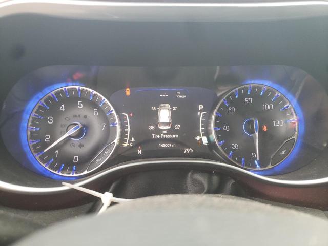 Photo 9 from auction – 2017 CHRYSLER PACIFICA L with VIN 2C4RC1GG0HR504556