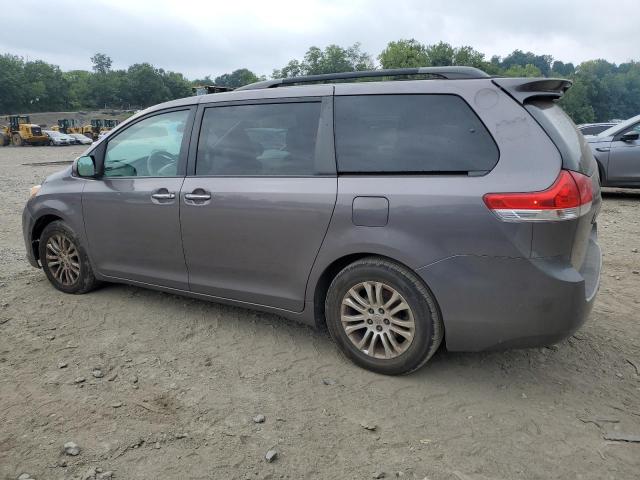 Photo 2 from auction – 2014 TOYOTA SIENNA XLE with VIN 5TDYK3DCXES508676