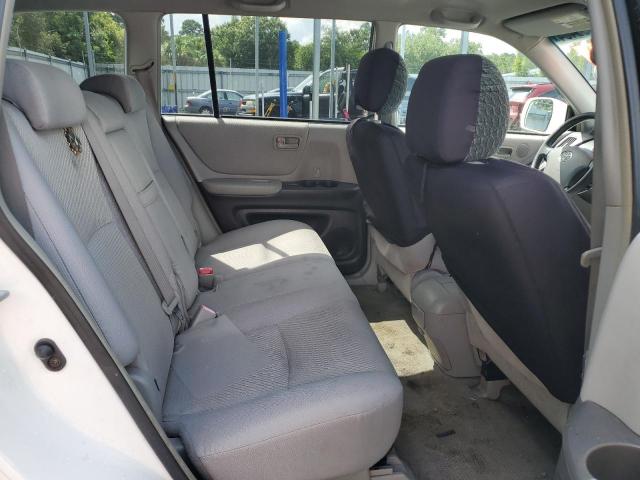 Photo 11 from auction – 2004 TOYOTA HIGHLANDER with VIN JTEGP21A540024700