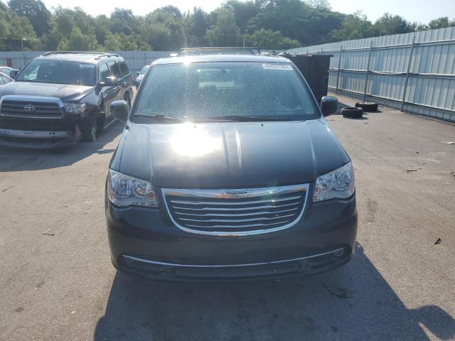 Photo 5 from auction – 2015 CHRYSLER TOWN & COU with VIN 2C4RC1BG7FR537820