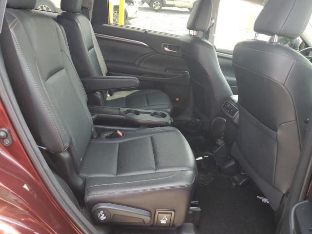 Photo 11 from auction – 2016 TOYOTA HIGHLANDER with VIN 5TDYKRFH1GS130942