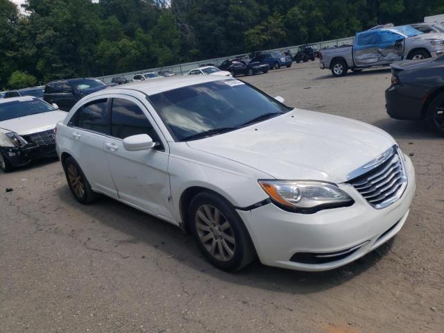 Photo 4 from auction – 2013 CHRYSLER 200 TOURIN with VIN 1C3CCBBB5DN553061