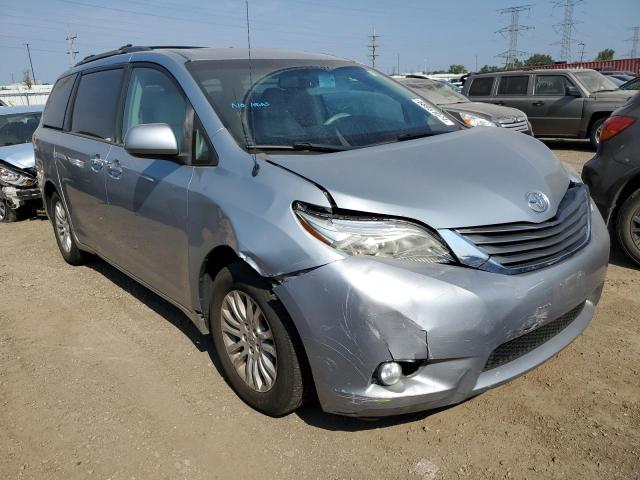 Photo 4 from auction – 2014 TOYOTA SIENNA XLE with VIN 5TDYK3DC8ES431239