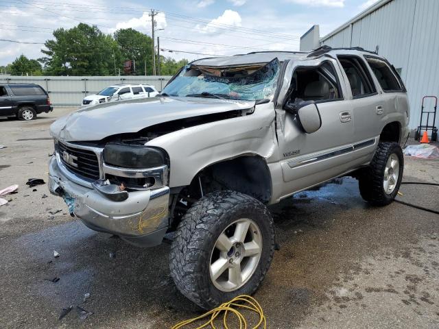 GMC YUKON 2004 with VIN 1GKEC13V04R318832 - Photo from auction