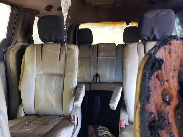 Photo 10 from auction – 2015 CHRYSLER TOWN & COU with VIN 2C4RC1CG9FR529510