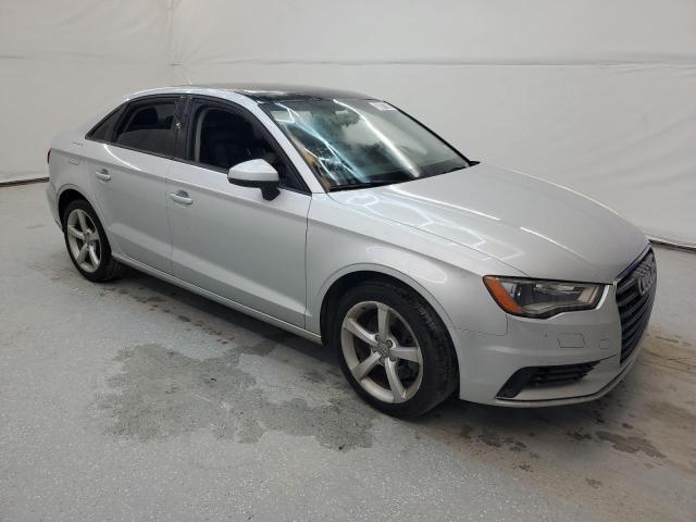 Photo 4 from auction – 2015 AUDI A3 PREMIUM with VIN WAUBFGFF0F1005310