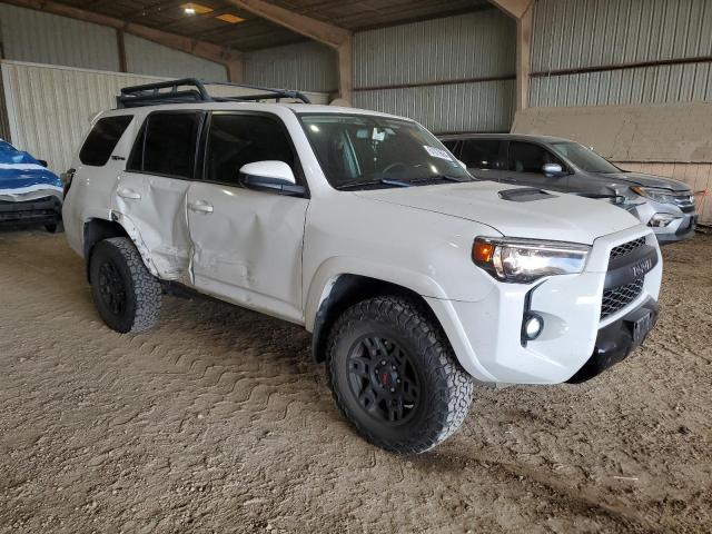 Photo 4 from auction – 2019 TOYOTA 4RUNNER SR with VIN JTEBU5JR3K5702435
