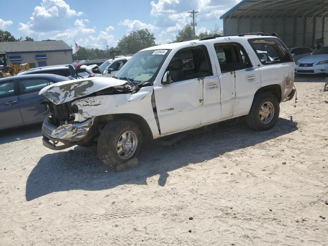 GMC YUKON 2002 with VIN 1GKEC13Z52R133501 - Photo from auction