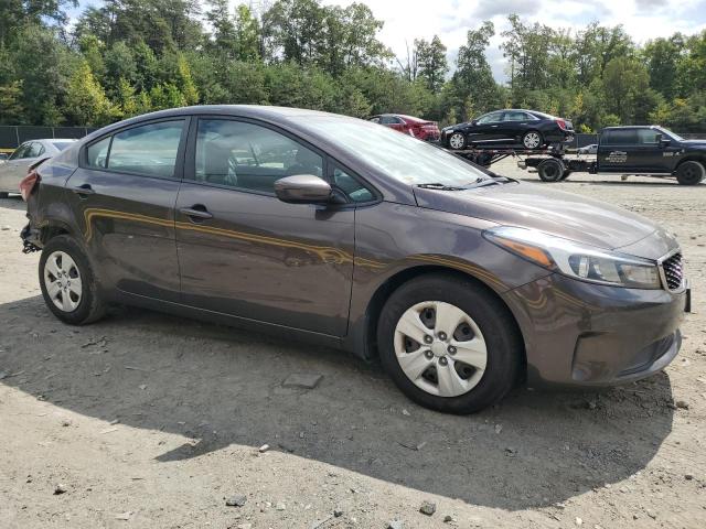 Photo 4 from auction – 2018 KIA FORTE LX with VIN 3KPFL4A75JE197261