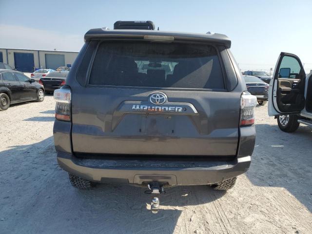 Photo 6 from auction – 2018 TOYOTA 4RUNNER SR with VIN JTEZU5JR1J5174133