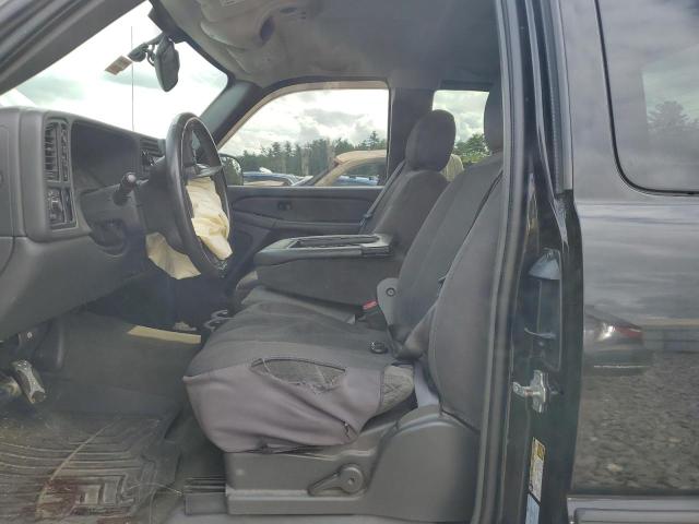 Photo 7 from auction – 2004 CHEVROLET SILVERADO with VIN 2GCEK19T041276207
