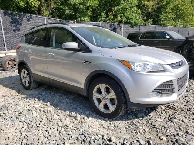 Photo 4 from auction – 2016 FORD ESCAPE SE with VIN 1FMCU9GX4GUB85497