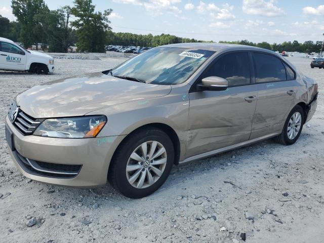 VOLKSWAGEN PASSAT S 2015 with VIN 1VWAT7A3XFC033153 - Photo from auction