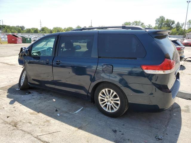 Photo 2 from auction – 2011 TOYOTA SIENNA XLE with VIN 5TDYK3DC9BS009895