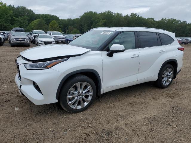 Photo 1 from auction – 2022 TOYOTA HIGHLANDER with VIN 5TDYZRAH4NS125024