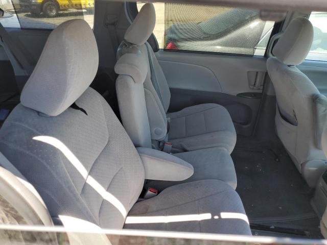 Photo 11 from auction – 2015 TOYOTA SIENNA LE with VIN 5TDKK3DC9FS563014