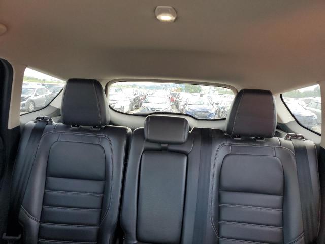 Photo 10 from auction – 2017 FORD ESCAPE SE with VIN 1FMCU9G98HUD68064