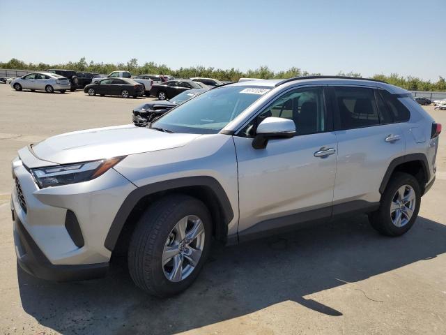Photo 1 from auction – 2022 TOYOTA RAV4 XLE with VIN 2T3W1RFVXNC202590