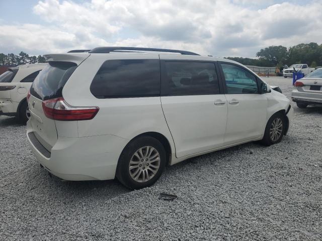 Photo 3 from auction – 2017 TOYOTA SIENNA XLE with VIN 5TDYZ3DC5HS846258