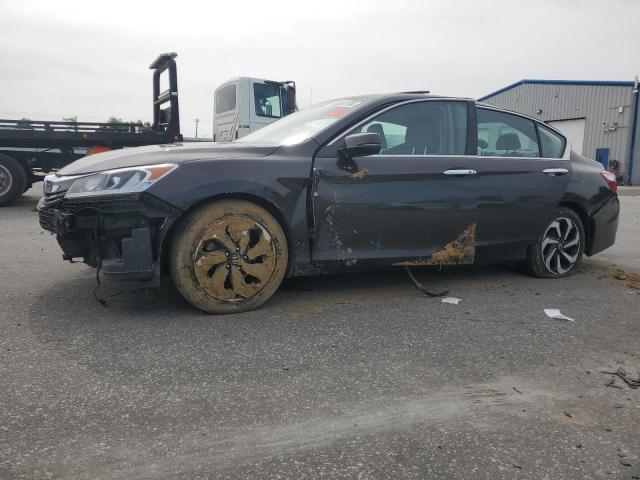 HONDA ACCORD EXL 2016 with VIN 1HGCR3F80GA024189 - Photo from auction