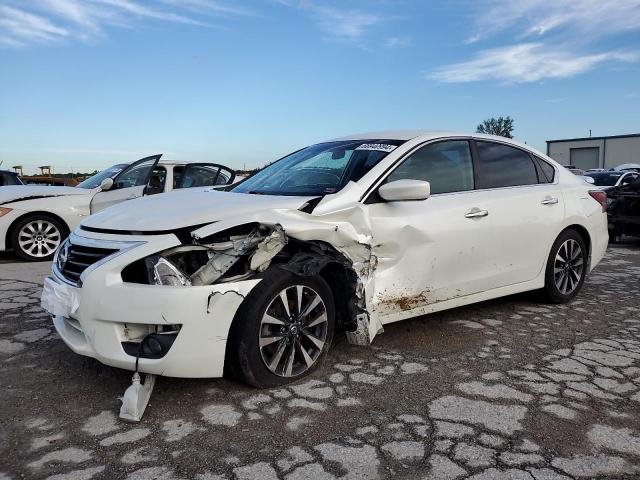 NISSAN ALTIMA 2.5 2015 with VIN 1N4AL3AP3FC215037 - Photo from auction
