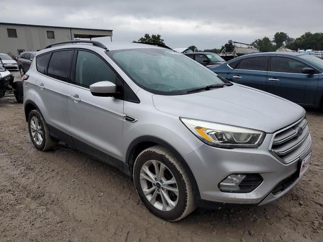 Photo 4 from auction – 2017 FORD ESCAPE SE with VIN 1FMCU0GD0HUC12729