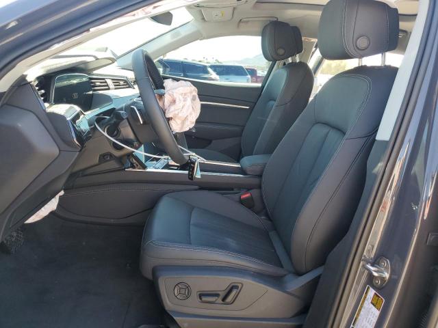 صورة رقم 7 من المزاد - 2024 AUDI Q8 E-TRON مع VIN WA15AAGE0RB057434