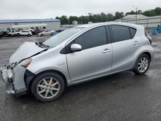 TOYOTA PRIUS C 2015 with VIN JTDKDTB36F1108647 - Photo from auction