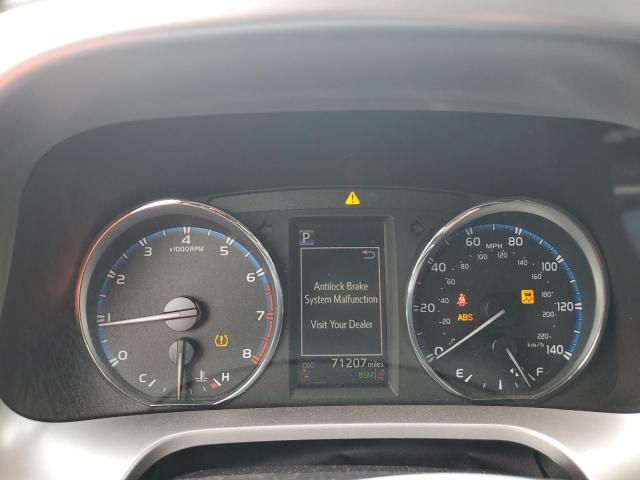 Photo 9 from auction – 2018 TOYOTA RAV4 LIMIT with VIN JTMDFREVXJJ227149