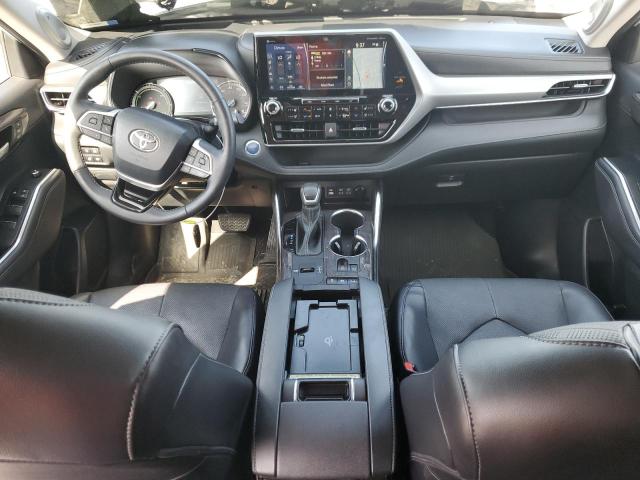 Photo 8 from auction – 2022 TOYOTA HIGHLANDER with VIN 5TDEBRCH9NS096821