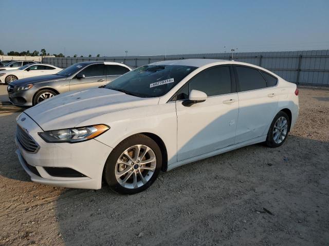 FORD FUSION SE 2020 with VIN 3FA6P0LU4LR111357 - Photo from auction