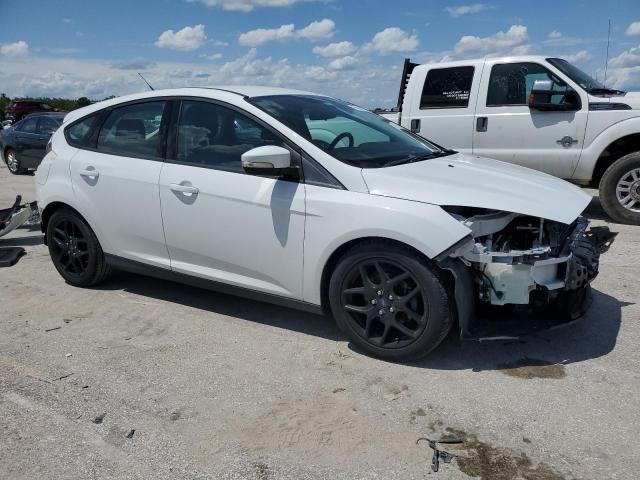Photo 4 from auction – 2016 FORD FOCUS SE with VIN 1FADP3K23GL240056