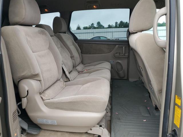 Photo 11 from auction – 2010 TOYOTA SIENNA CE with VIN 5TDKK4CC9AS294433