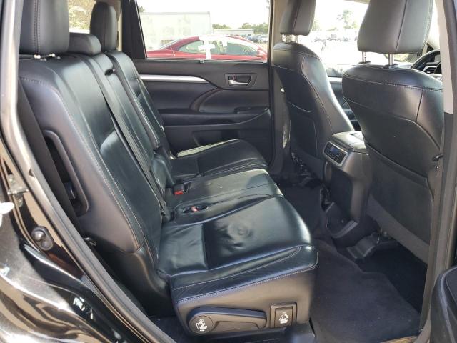 Photo 11 from auction – 2016 TOYOTA HIGHLANDER with VIN 5TDJKRFH9GS261988