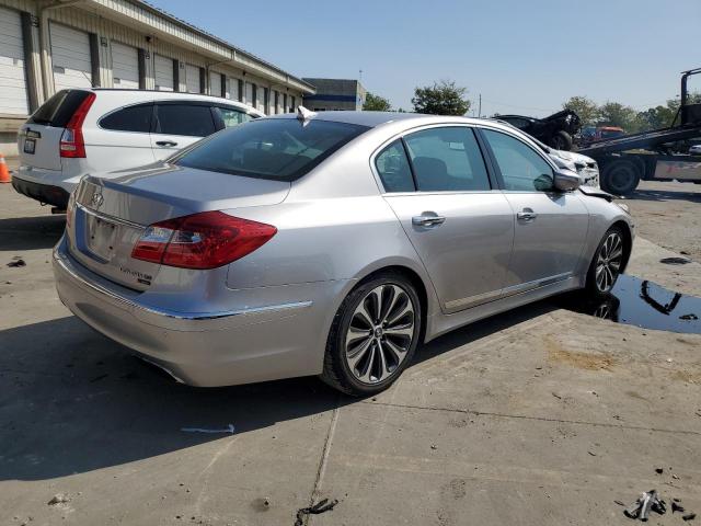 Photo 3 from auction – 2012 HYUNDAI GENESIS 5. with VIN KMHGC4DH5CU203097