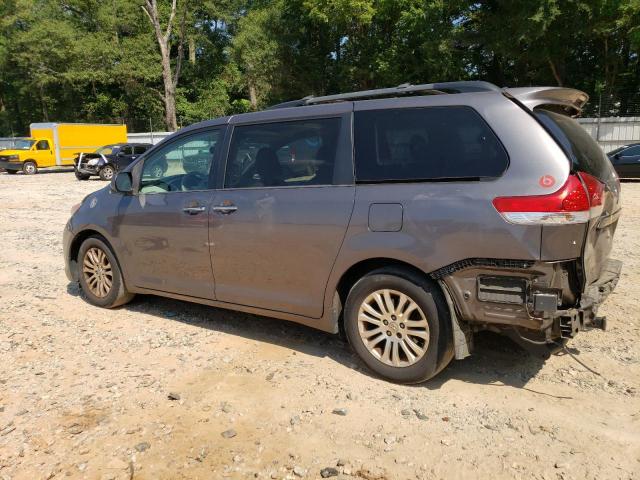 Photo 2 from auction – 2014 TOYOTA SIENNA XLE with VIN 5TDYK3DCXES516566