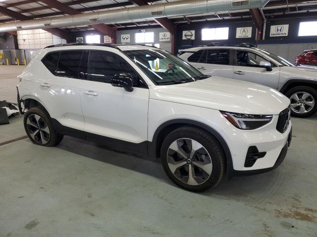 Photo 4 from auction – 2023 VOLVO XC40 PLUS with VIN YV4L12UW2P2915500