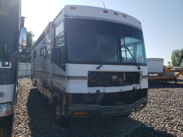 WORKHORSE CUSTOM CHASSIS MOTORHOME 2002 with VIN 5B4MP67G523339959 - Photo from auction