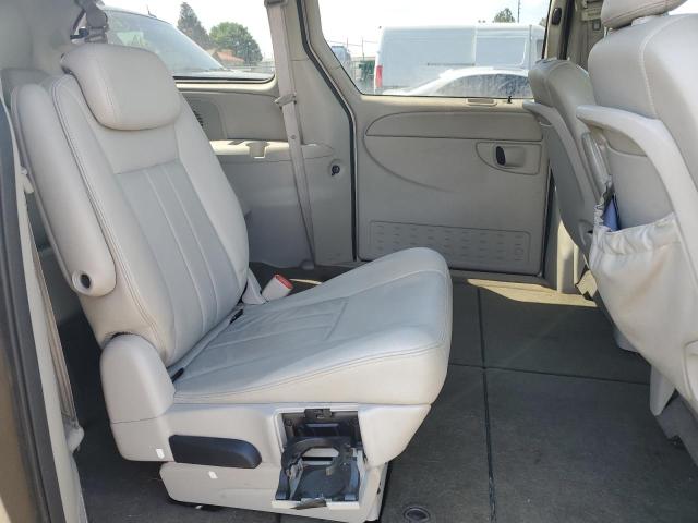 Photo 11 from auction – 2005 CHRYSLER TOWN & COU with VIN 2C4GP54L55R144233