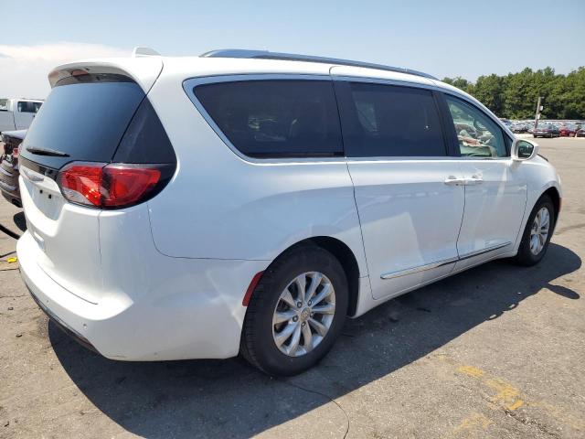 Photo 3 from auction – 2018 CHRYSLER PACIFICA T with VIN 2C4RC1BG2JR110411