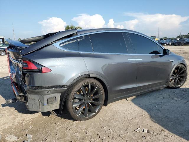 Photo 3 from auction – 2018 TESLA MODEL X with VIN 5YJXCDE2XJF111696