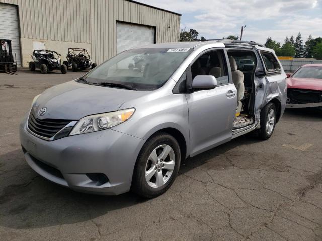 TOYOTA SIENNA LE 2013 with VIN 5TDKK3DC3DS338259 - Photo from auction